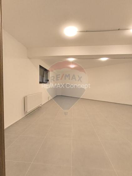 Casă de vanzare - 29