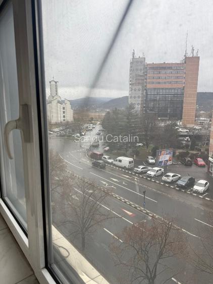 Apartament de Închiriat – Ostroveni (Hermes) | Etaj 4/7 | 56 mp // Proprietar - 9