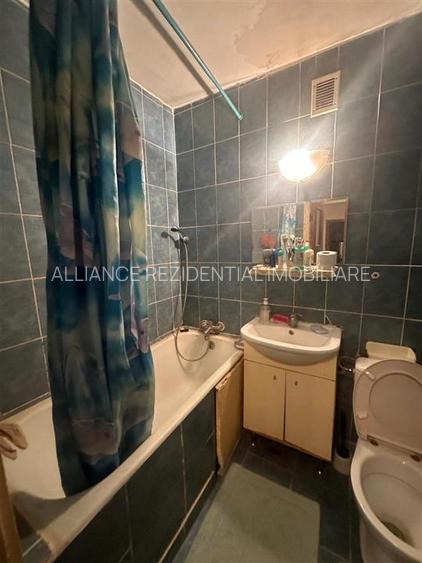 Apartament 4 camere - Sector 4 - 10