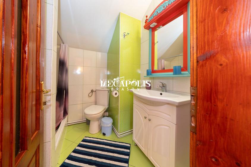 Pensiune de vânzare în Râșnov | 14 camere | 427 mp - 45