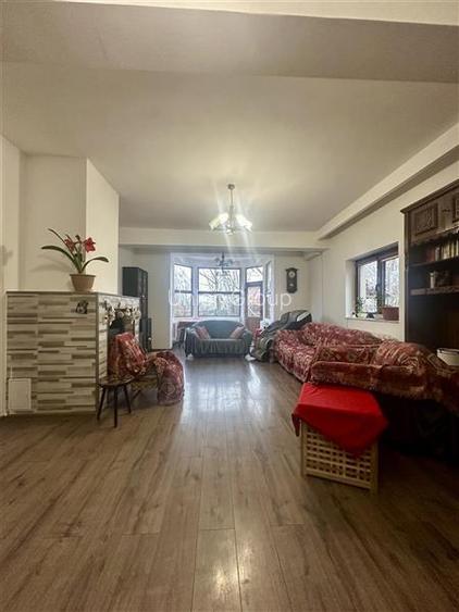 Casa Spatioasa cu Teren de 1000 mp | Poiana - 5