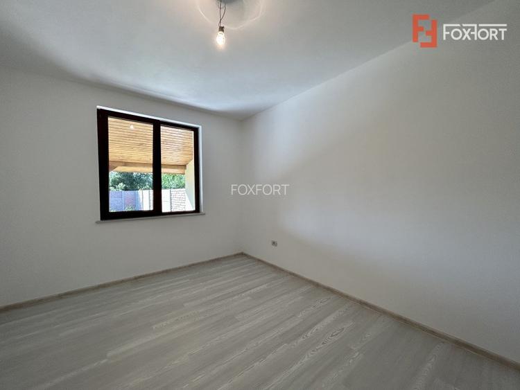 Duplex pe parter 4 camere Ghiroda  - 9