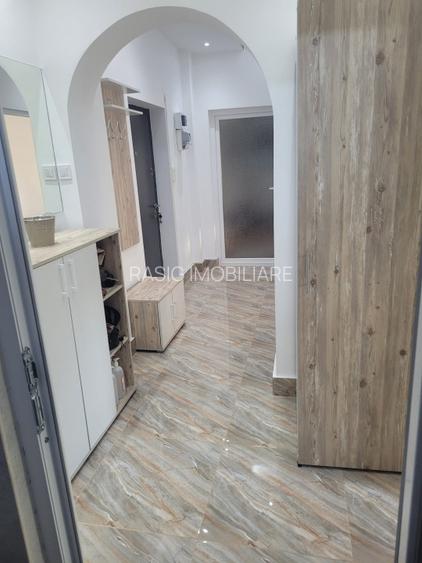 VAnzare apartament 23 camere Bucurestii Noi - Bloc Rusesc - 10