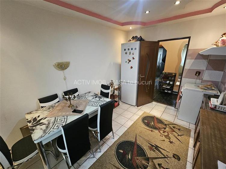 Resita, 3 Cam. Dec., Micro 4 - 19