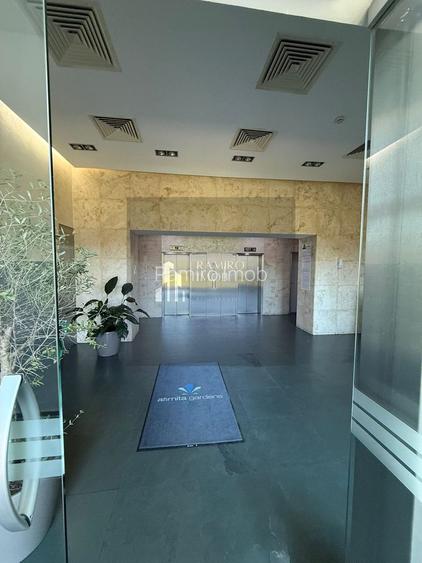 Apartament cu 2 camere  în Asmita Gardens/Sector 4 - 18