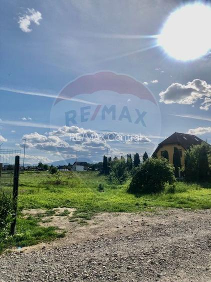 COMISION 0% | Teren intravilan 1000 mp | Cristian, Brașov | Utilitati - 12