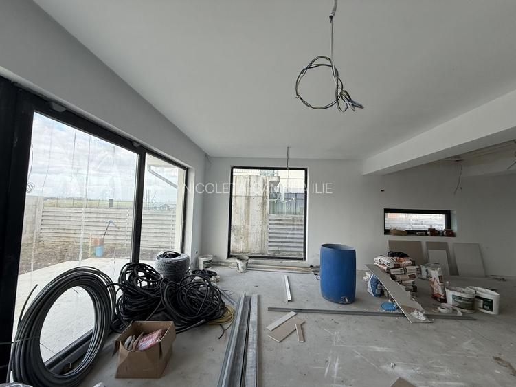 CASA| VILA INDIVIDUALA | LUX| COM 0% | 5 CAM| PROPRIETAR| NOU ! CURTE - 41