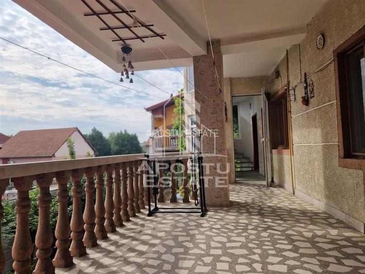 Casa familiala cu spatiu comercial si garaj P+1E+M 720 Mp - 7