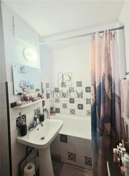 DAMBOVITA - 2 CAMERE - ETAJ 2 - BLOC IZOLAT