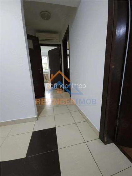 Apartament de vanzare de 3 camere, zona Ozana - Auchan Titan - 5