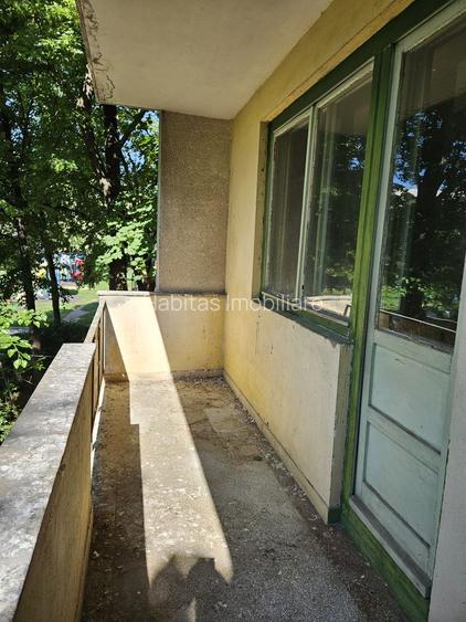 0 %  Comision 3 camere, zona Iulius Mall, 2 balcoane, etaj 1, sudic - 12