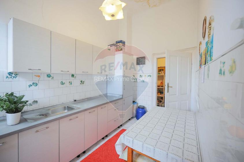 Spațiu ultracentral în Oradea, 171 mp, clinică sau birouri, de vânzare - 19