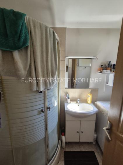 Chiajna - str Eroului, vanzare 2 corpuri de casa - 20