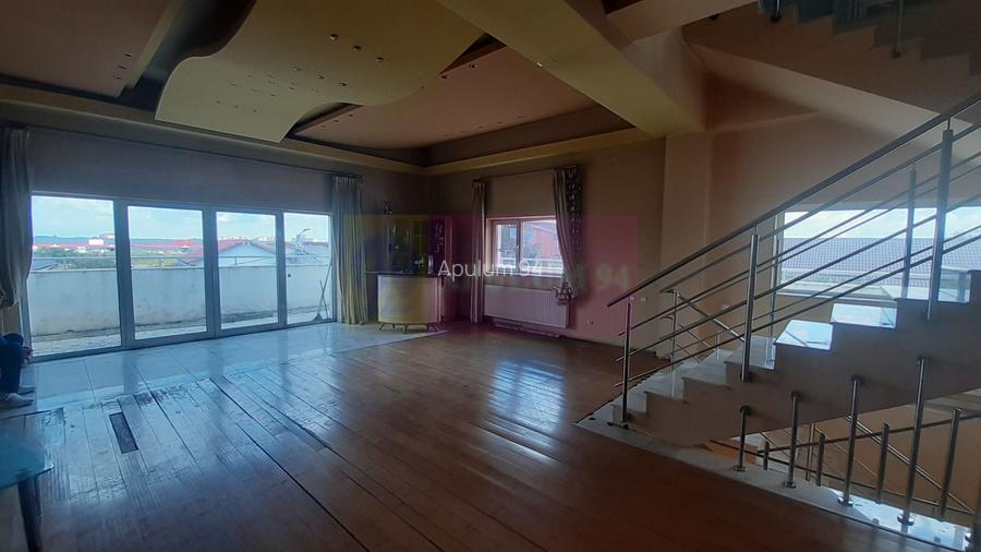 Vilă Mare în Voluntari - 5