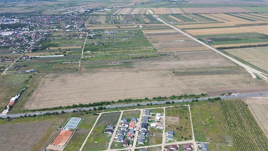 Teren de vanzare pe E 85 langa Autostrada A7 Focsani