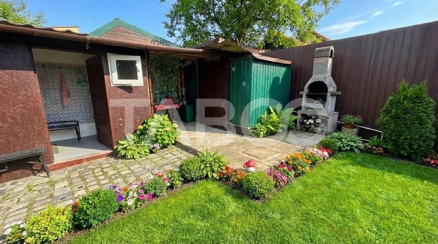 Apartament 4 camere  la casa cu curte pivnita zona Lazaret Sibiu