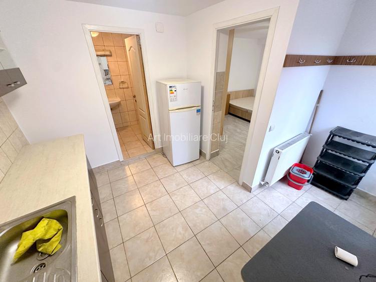 Garsoniera, mobilata modern, cu centrala termica proprie, langa gara - 2
