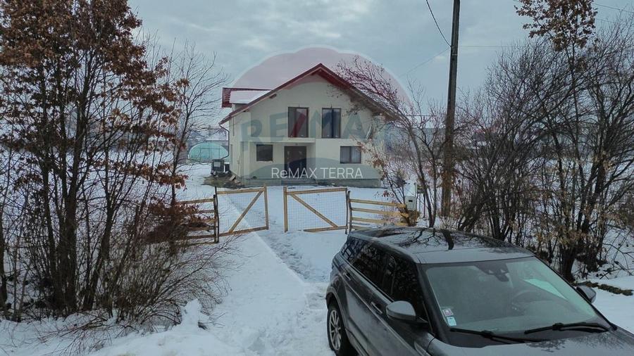 Casă nouă de vânzare 220 mp 13 ari teren SATULUNG 15KM de BAIA MARE - 6