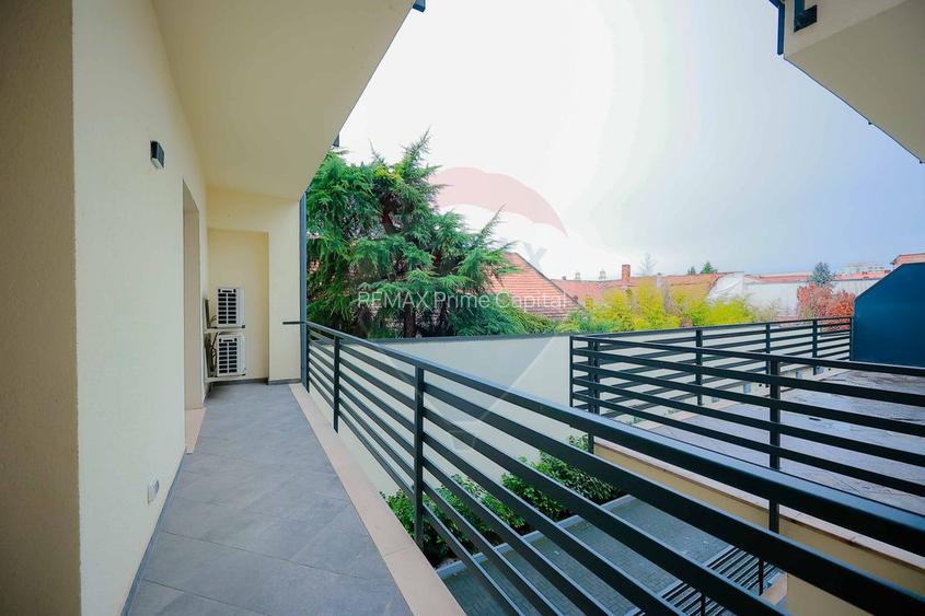Apartamente 3 camere de închiriat ultracentral, clădire nouă, Oradea - 20