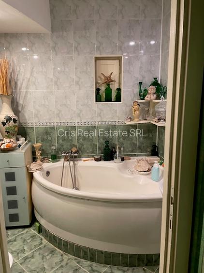 Ap.3 camere zona centrala- Bolyai -la etajul 2 - 4