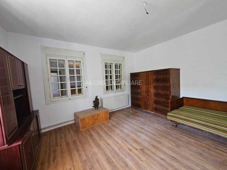 Casă individuală, 6 camere, teren generos, Sânandrei - central, comision 0% - 17