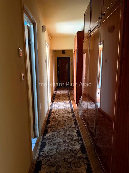 Vand ap 4 camere la pret de 3 camere -zona Micalaca-Miorita - 8