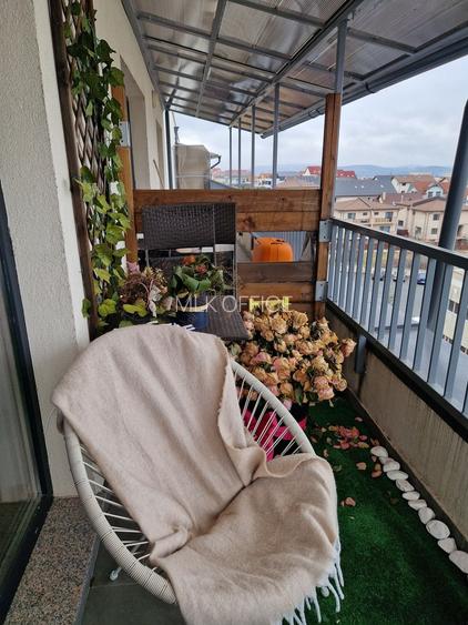 Apartament cu 3 camere, 2 bai, 2 terase, 2 garaje, in cartier Europa - 16