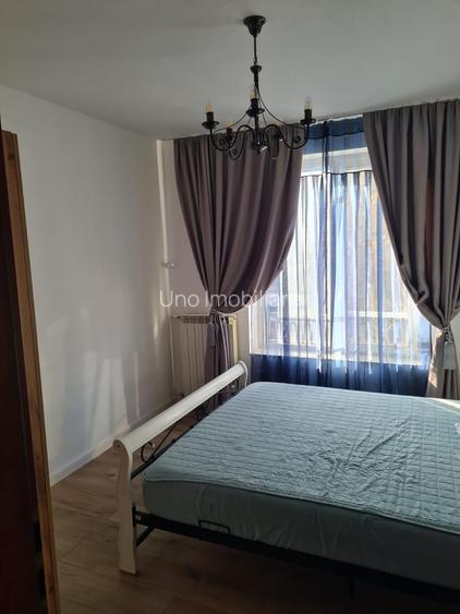 CHIAR LA METROU ROMANA  APARTAMENT INCHIRIERE - 9