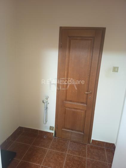 4 camere - decomandat - parcare + boxa - 17
