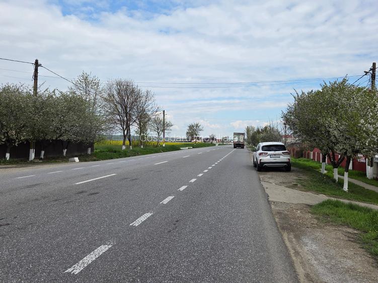 De vanzare casa din caramida in Sascut Targ cu deschidere la E85 - 9