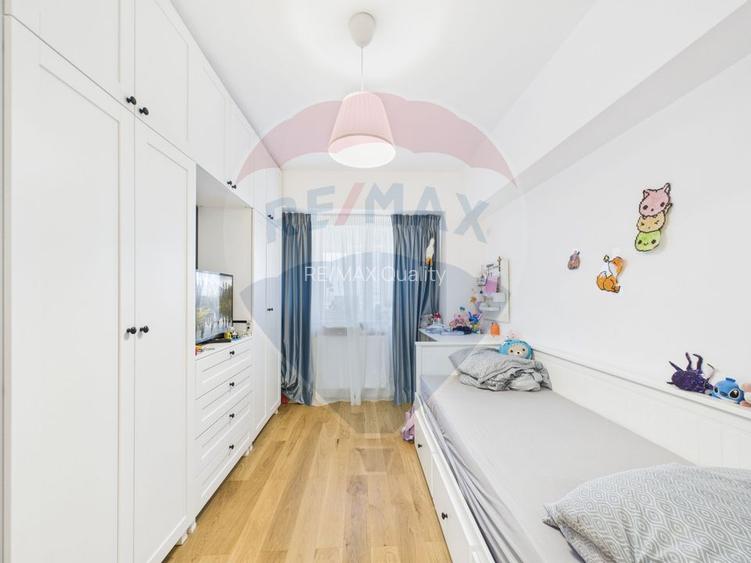 Apartament 4 Camere Ultrafinisat | Etaj 12/12 | 2 Bai | Bd. Chisinau - 5