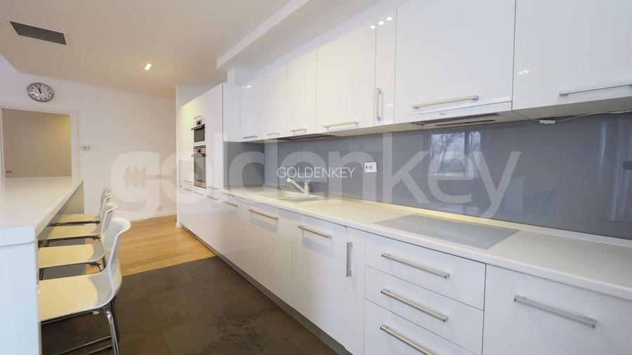 Apartament modern cu 5 camere | vedere spre lac | 2 garaje - 6