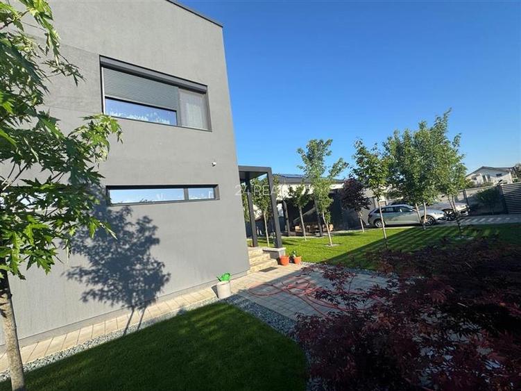 Vila moderna de vanzare - Mogosoaia, 194 mp, 300 mp teren - 2