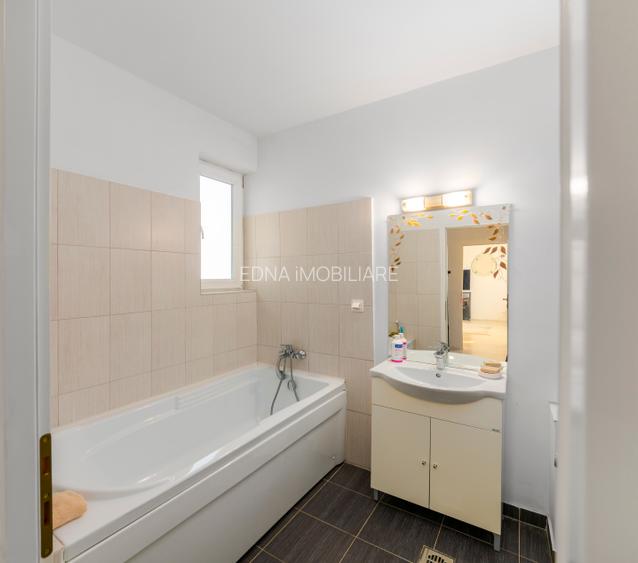 Casa singur curte in Complexul Henri Coanda - 23