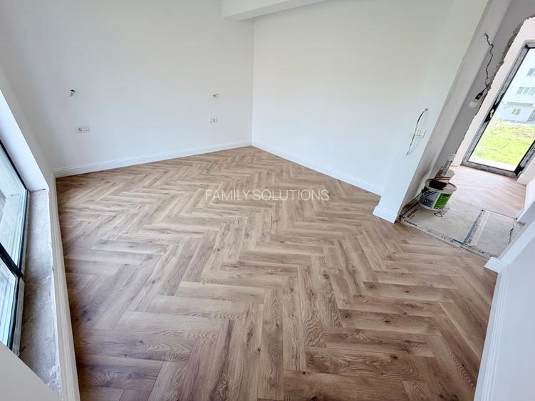 Casa moderna sector 4 P+1+M. 4 cam.Util 133mp. Terem 180mp - 12