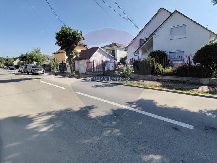 Casă / Vilă cu 8 camere de vânzare în zona Central - 35