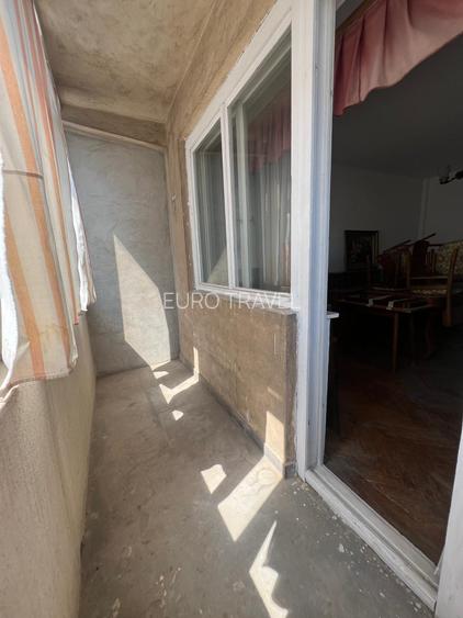 apartament decomandat, 3 camere, 2 balcoane, gaz, an 1972, 120.000 euro - 11