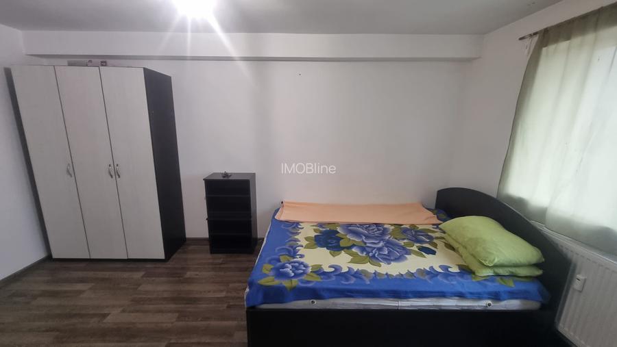 garsonieră zona Poarta 6 mobilată utilată 22 mp - 2