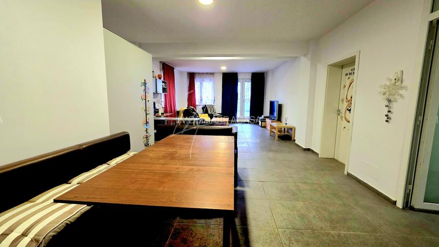 Apartament cu 5 camere-239 mp. utili si terasa 356 mp. in Prel. Ghencea-parter - 19