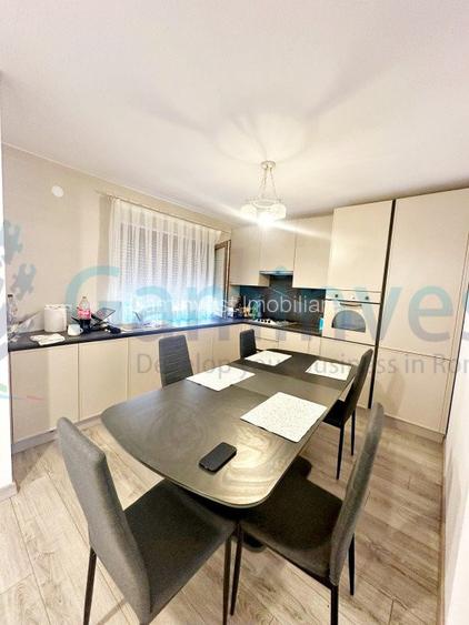 Casa spatioasa cu garaj, terasa si curte de vanzare in Nojorid, Bihor - 4