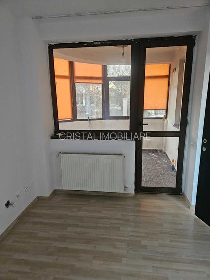 Apartament 3 camere Ghencea, curte cu foișor, parter - 5