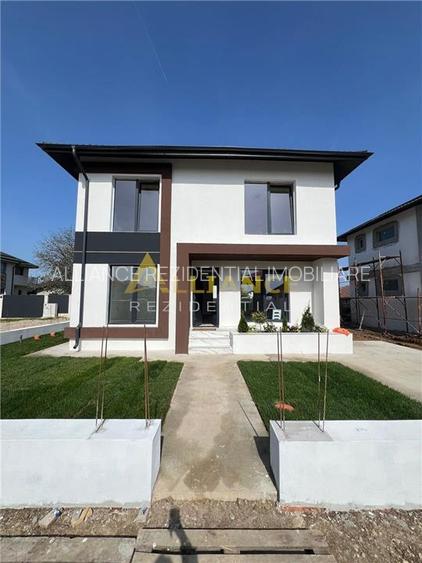 Vila Individuala  - 4 camere - 3 bai-teren -320-600 M de STV - 3