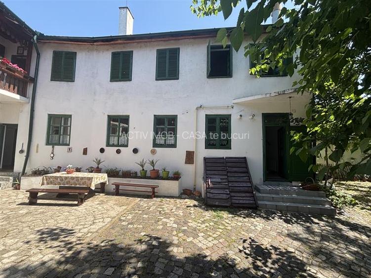 Cladire cu Arhitectura Traditionala - 691 mp - Ultracentral Oradea - 8