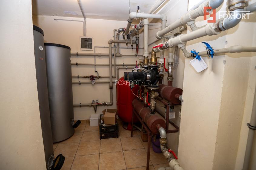 Hotel Miky Arad de vanzare | Investitie cu utilizari multiple | 42 camere cazare - 50