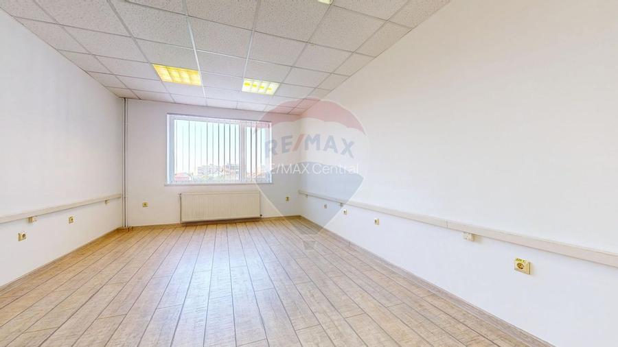 Birouri de închiriat în Brașov, Centrul Civic, clădire de birouri - 11