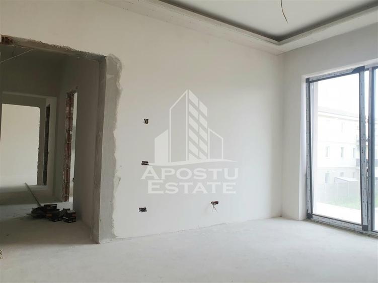 Apartament cu 2 camere etaj intermediar zona Unitatii Militare