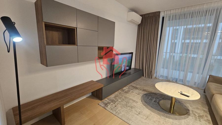 Baneasa Shopping City-3 camere mobilier ROVERE I parc I scoli I garaj interior