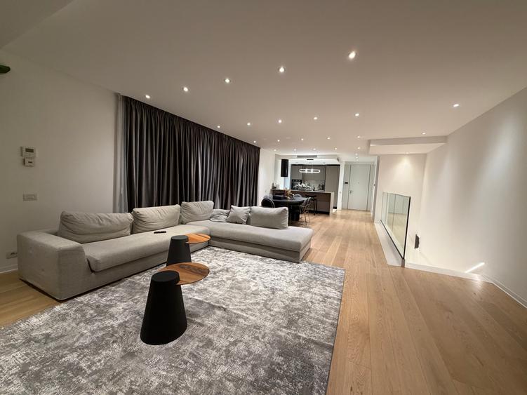 Apartament tip duplex  în One Charles de Gaulle,2 parcări incluse,2 terase