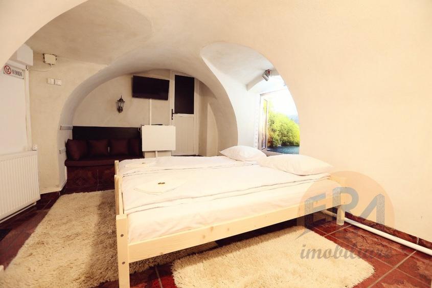 Casa cu 3 apartamente, P-ta Unirii , Str. Primariei