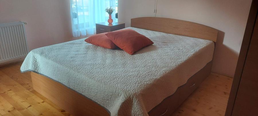 Proprietar inchiriez apartament cu 3 camere decomandat Str Muzicescu-Braytim
